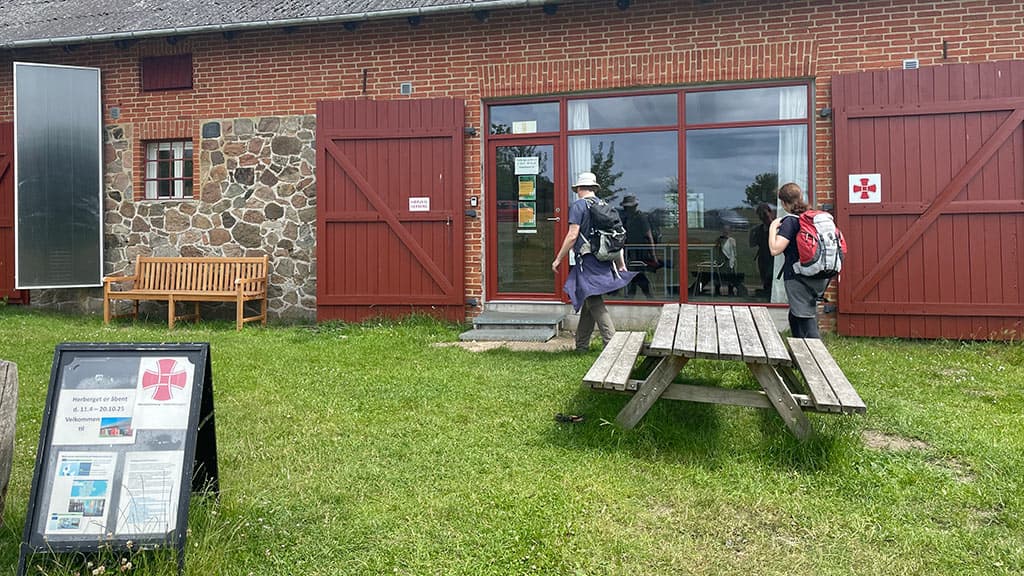 Table and bench set at the shelter at Hald Hovedgaard