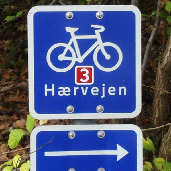 Hærvejens cykelrute skilt